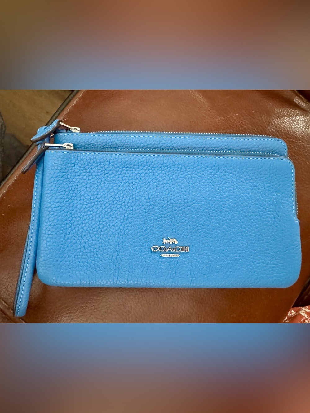 Coach NWT Double Zip Wallet / Wristlet C5610 - Picture 2 of 3